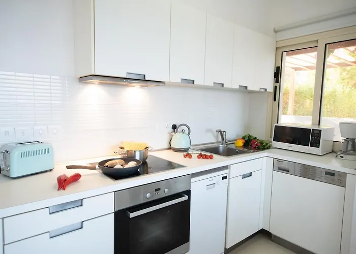 Artisan Seafront * Protaras