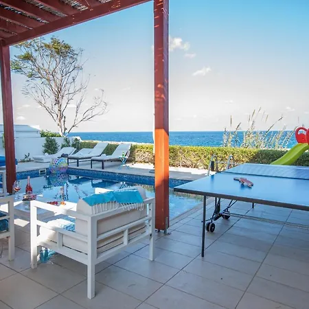 Artisan Seafront Villa *