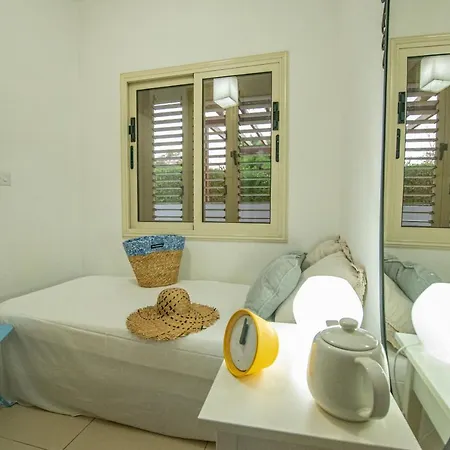 Artisan Seafront * Πρωταράς