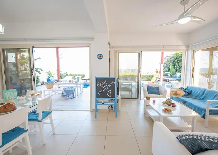 Villa Artisan Seafront *